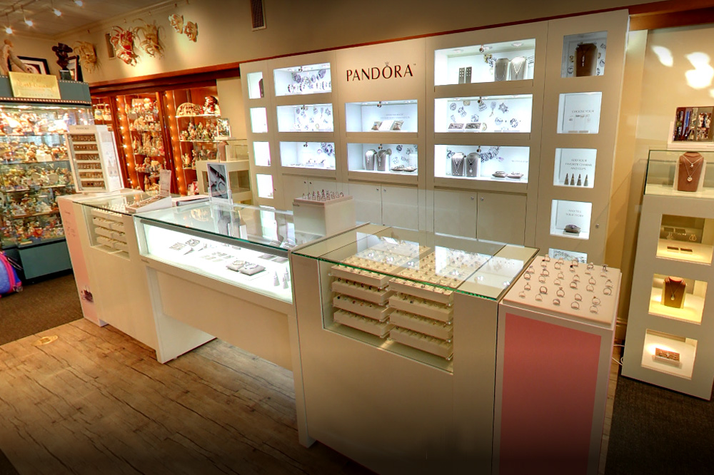 The Pandora Shop in First Capitol Trading
